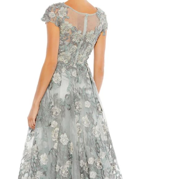 MAC DUGGAL 20294 FLORAL EMBROIDERED EMBELLISHED SHORT SLEEVE SEAMIST GOWN sz 10 - Picture 2 of 7